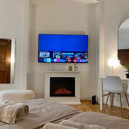 Romantic City Centre Flat - Alexandra Apartment Budapest Esterno foto