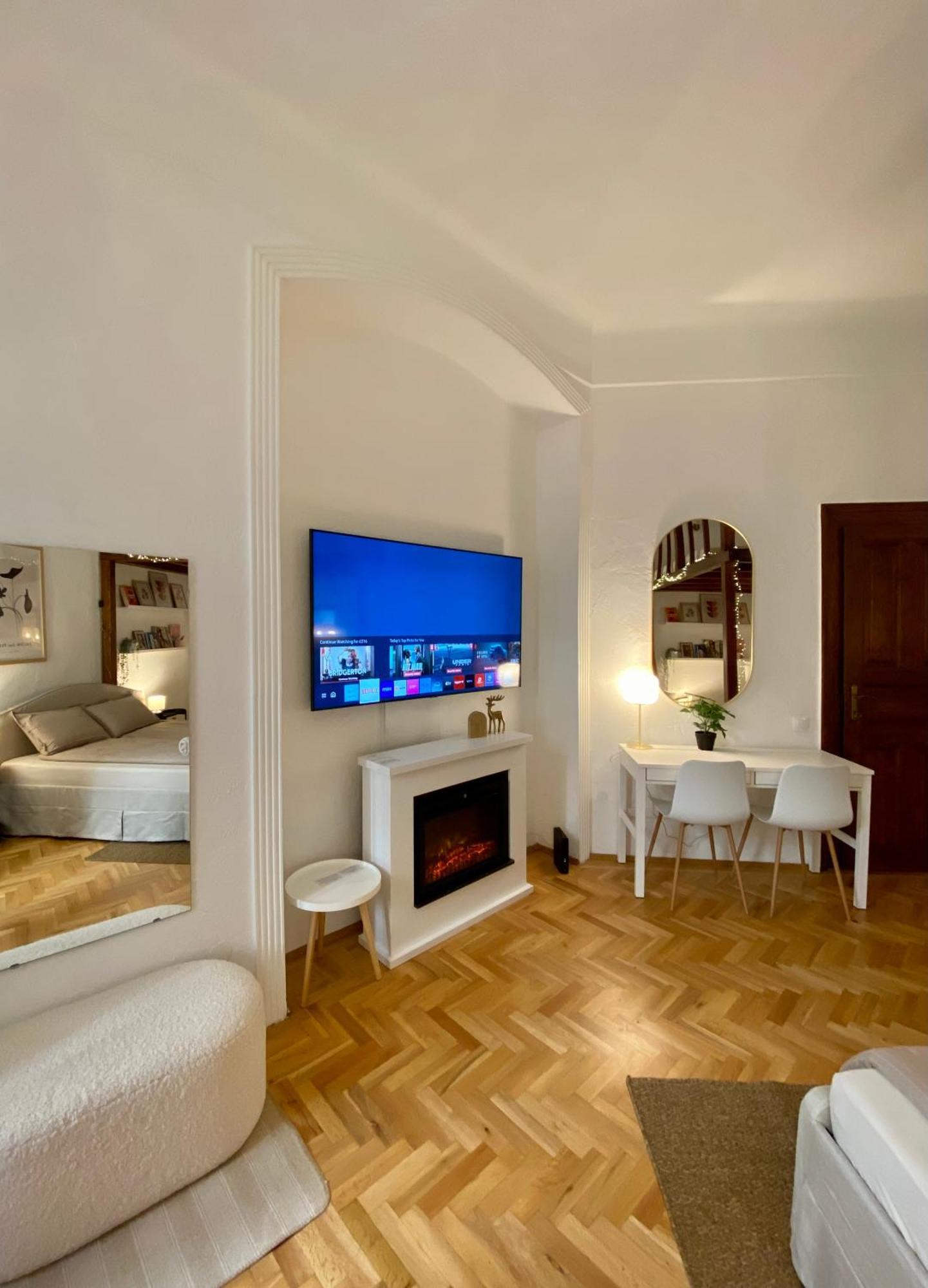 Romantic City Centre Flat - Alexandra Apartment Budapest Esterno foto