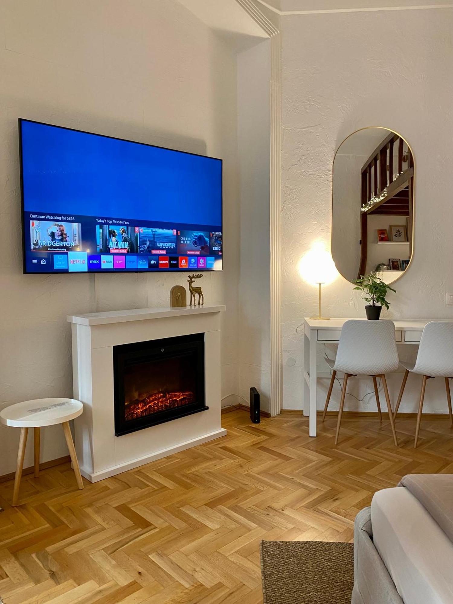 Romantic City Centre Flat - Alexandra Apartment Budapest Esterno foto